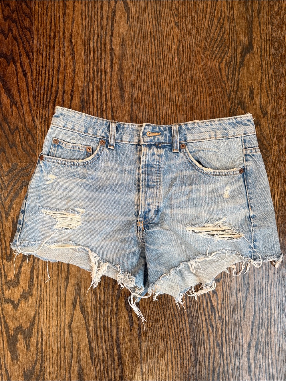 Zara size 8 Light Blue Distressed Denim Women’s Shorts